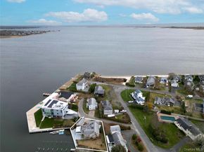 65 A Little Pine Lane, East Quogue NY 11942