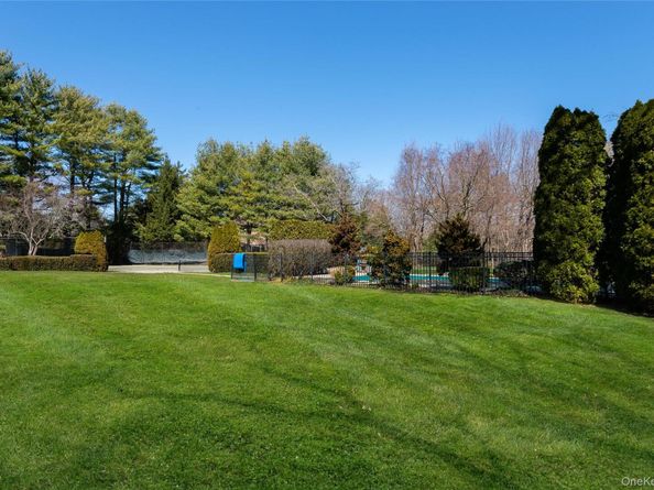 189 Old Westbury Road, Old Westbury NY 11568