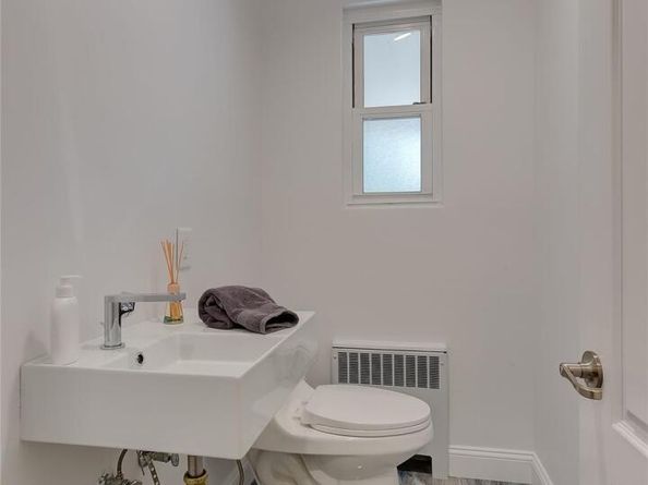 189 Old Westbury Road, Old Westbury NY 11568