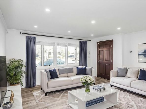 2864 Wilson Avenue, Bellmore NY 11710