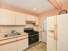 4 Deepdale Drive, Brentwood NY 11717