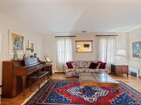 18 Barry Lane, Syosset NY 11791