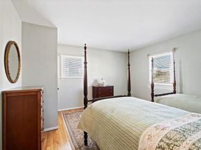 18 Barry Lane, Syosset NY 11791