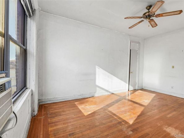 880 W 181st Street 6G, New York (Manhattan) NY 10033