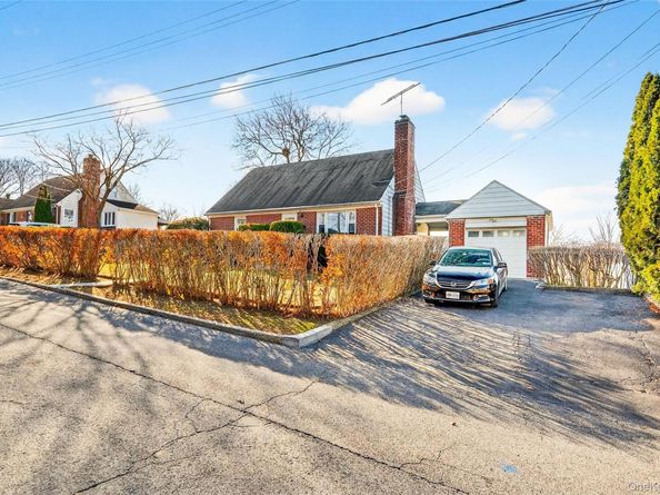 10 Sciortino Place, White Plains NY 10607