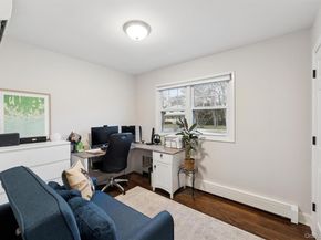 31 Howell Place, Speonk NY 11972