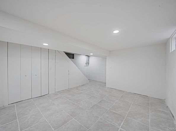 129 Sheridan Avenue, Williston Park NY 11596