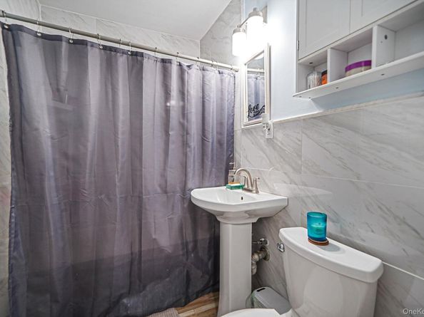 32 Needle Lane, Levittown NY 11756