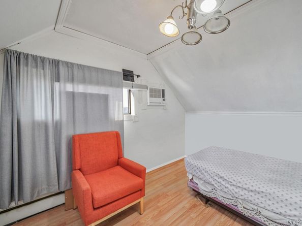 32 Needle Lane, Levittown NY 11756