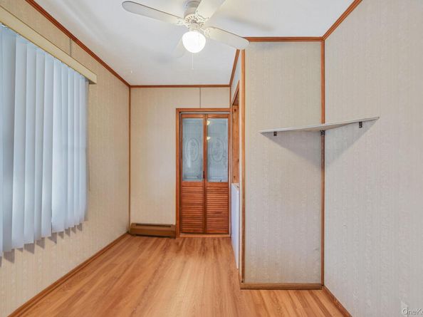 32 Needle Lane, Levittown NY 11756