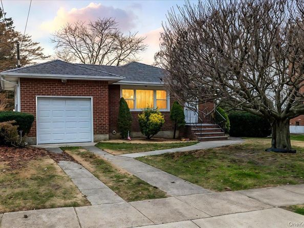 41 Meade Avenue, Bethpage NY 11714