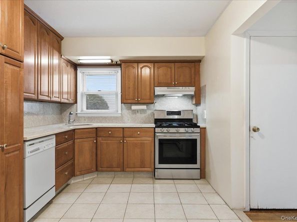 41 Meade Avenue, Bethpage NY 11714