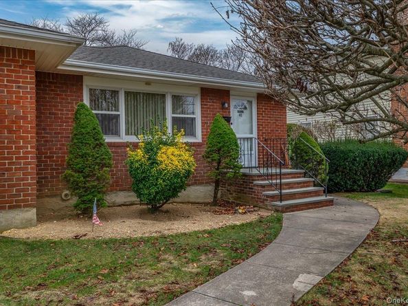 41 Meade Avenue, Bethpage NY 11714