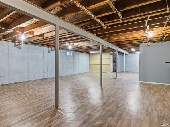 41 Meade Avenue, Bethpage NY 11714