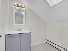 21 Piper Lane, Levittown NY 11756