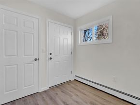 21 Piper Lane, Levittown NY 11756