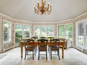 527 Split Rock Road, Syosset NY 11791