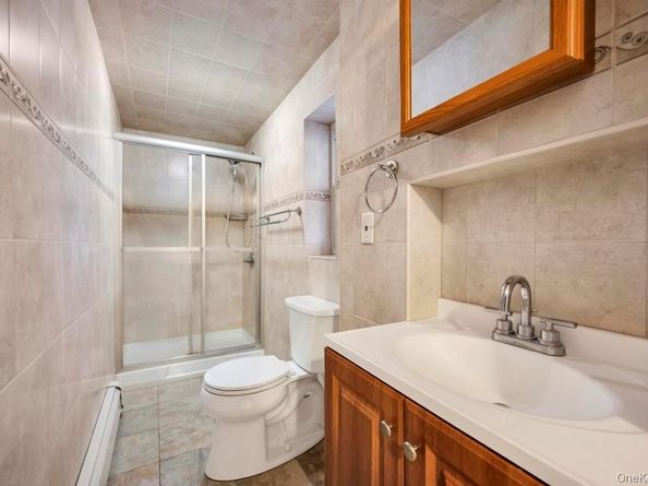 64 Fox Place, Hicksville NY 11801