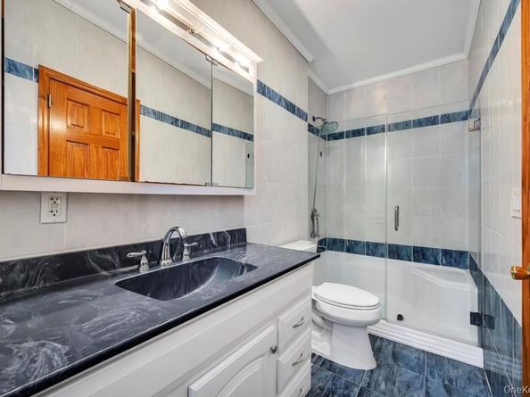 64 Fox Place, Hicksville NY 11801