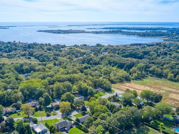 9 Linda Lane, East Moriches NY 11940