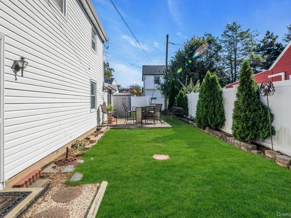 160 Old Farm Road, Levittown NY 11756
