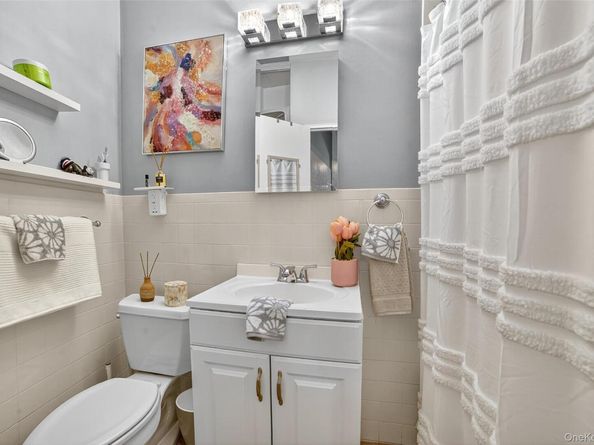 1101 Midland Avenue 121, Bronxville NY 10708