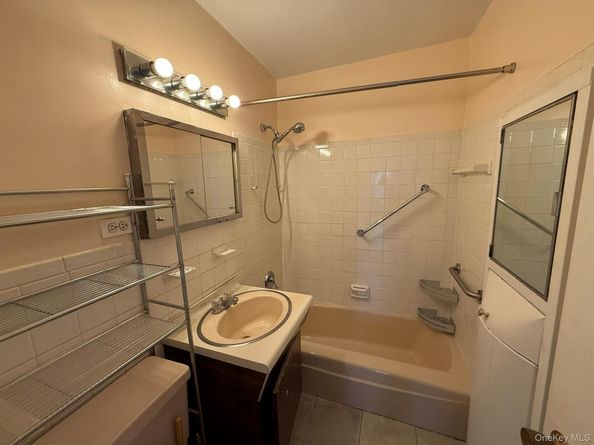 555 Kappock Street 11P, Bronx NY 10463