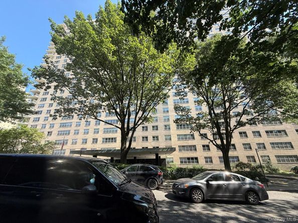 555 Kappock Street 11P, Bronx NY 10463