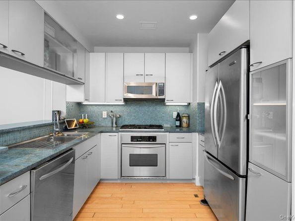 175 Huguenot Street 2208, New Rochelle NY 10801