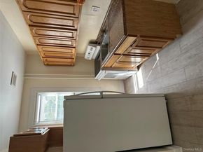 710 E 211th Street, Bronx NY 10467