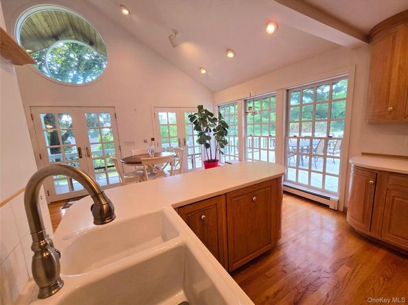 40 Magnolia Road, Briarcliff Manor NY 10510