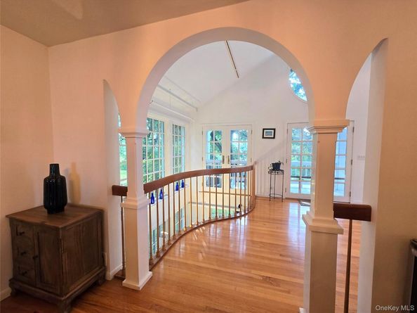 40 Magnolia Road, Briarcliff Manor NY 10510