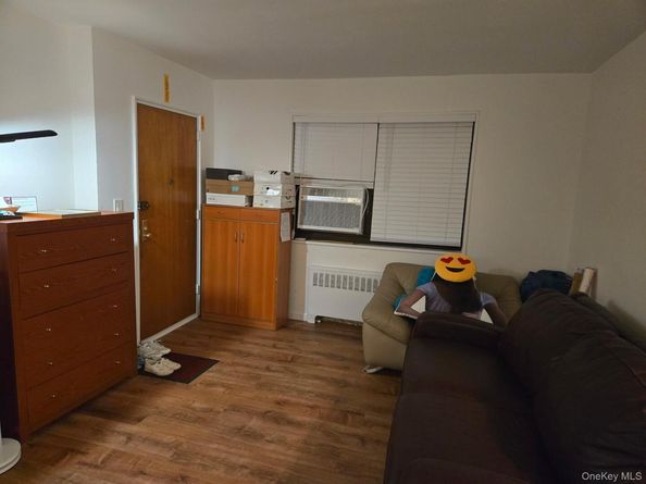 199-05 21st Ave 1st Floor, Whitestone NY 11357