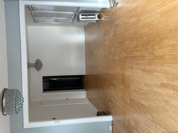 10427 124th Street, Richmond Hill NY 11419
