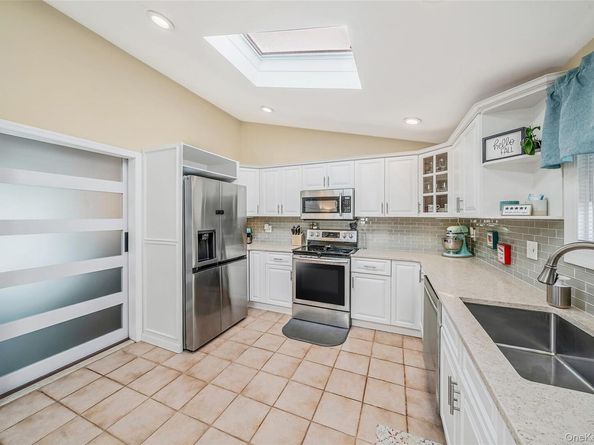163 Smith Avenue, Holbrook NY 11741