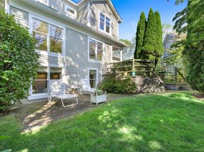 39 Club Pointe Drive, White Plains NY 10605