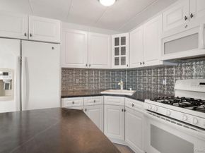 666 Pelham Road 4J, New Rochelle NY 10805