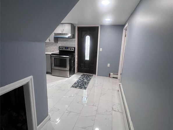 44 Frank Street, Valley Stream NY 11580