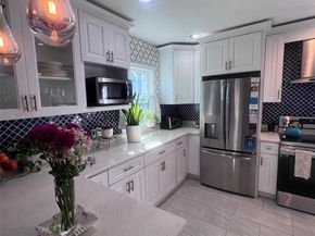 44 Frank Street, Valley Stream NY 11580