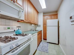 39-65 52nd Street 7S, Woodside NY 11377