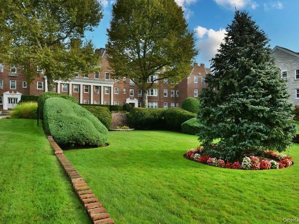 106 S Village Avenue 1D, Rockville Centre NY 11572