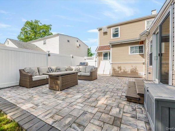 99 W Cortland Avenue, Oceanside NY 11572