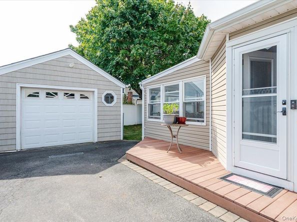 99 W Cortland Avenue, Oceanside NY 11572