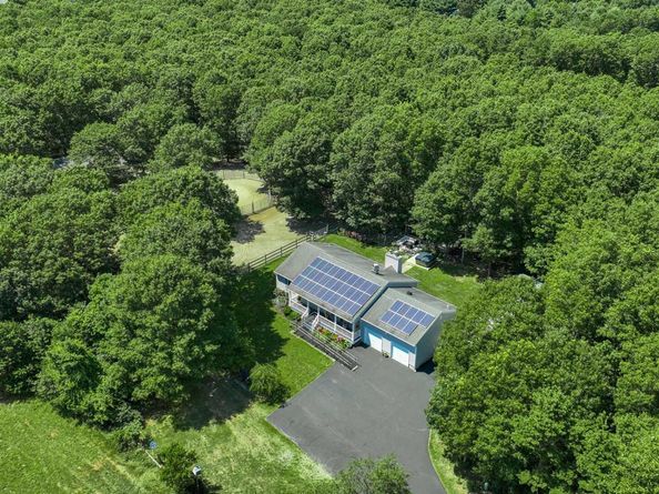 168 Brookfield Avenue, Center Moriches NY 11934