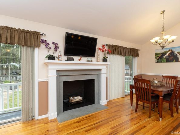 168 Brookfield Avenue, Center Moriches NY 11934