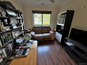 100 Daly Boulevard 2713, Oceanside NY 11572