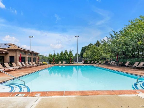 100 Daly Boulevard 2713, Oceanside NY 11572