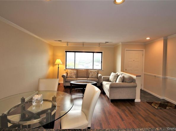 100 Daly Boulevard 2713, Oceanside NY 11572