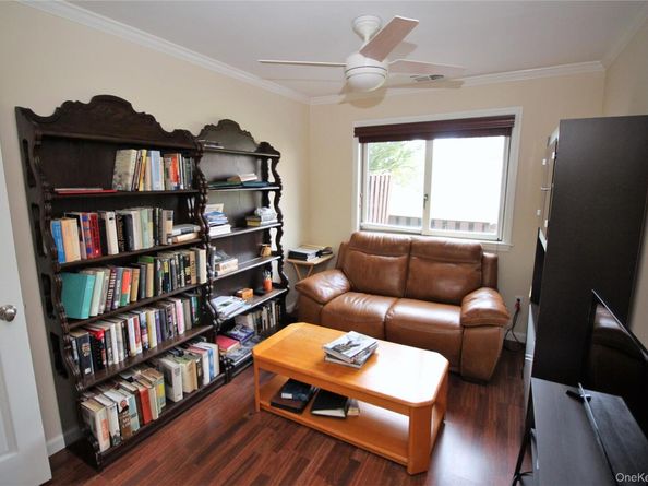 100 Daly Boulevard 2713, Oceanside NY 11572