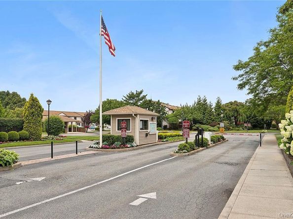 100 Daly Boulevard 2713, Oceanside NY 11572